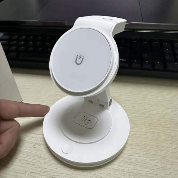 Magnetic Folding Wireless Charging Bracket – Universal Stand for Apple Devices - SUN SHINE STORE